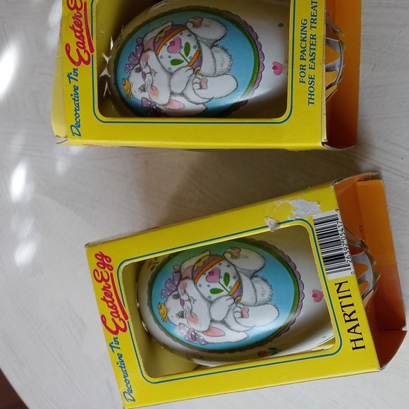 NWT Vintage Set of Two Decorative Tin Easter Eggs - Picture 1 of 5
